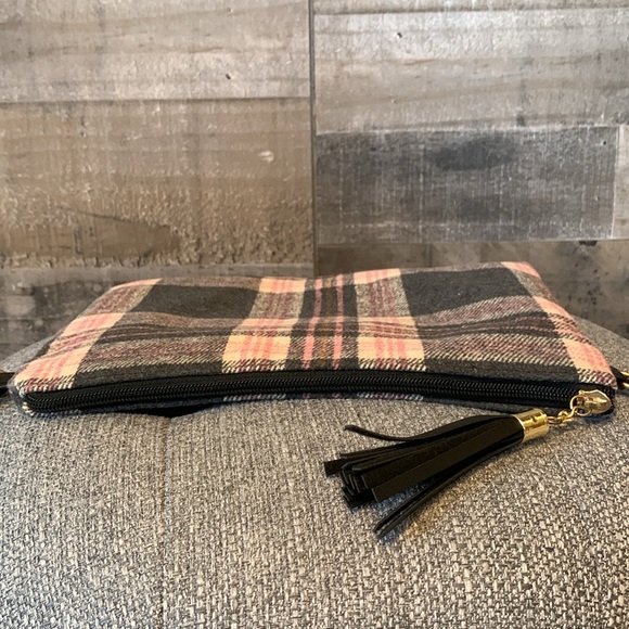Plaid Crossbody - Picture 7 of 16